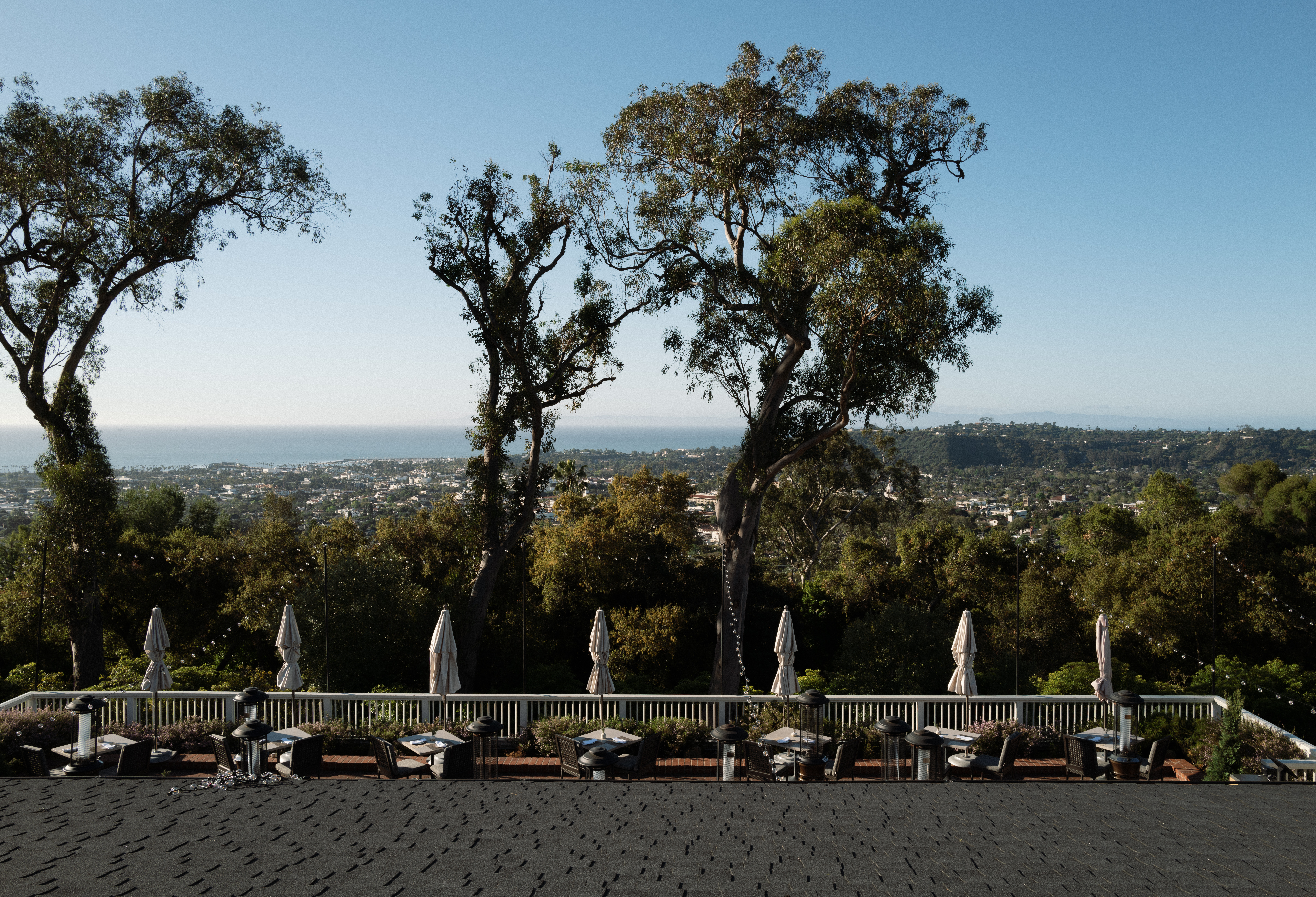 Reception table details with ocean views at Belmond El Encanto